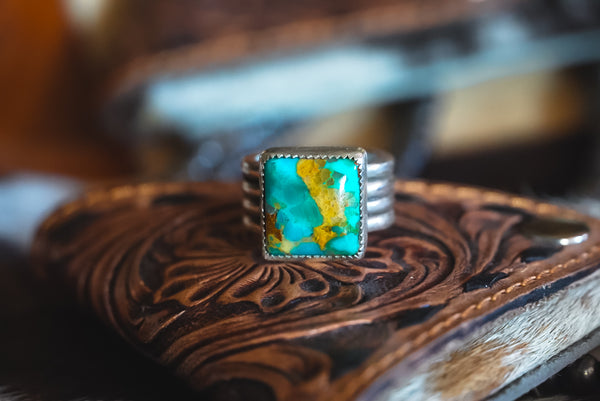 Handmade Sterling Silver Kingman Turquoise Ring | Heavy Wide-Band Statement Ring | Size 6.75