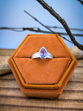 Dainty Sterling Silver Purple Amethyst Ring size 7