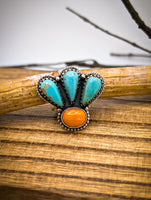 Beautiful Artisan Made Sterling Silver Kingman Turquoise & Spiny Oyster size 5.75