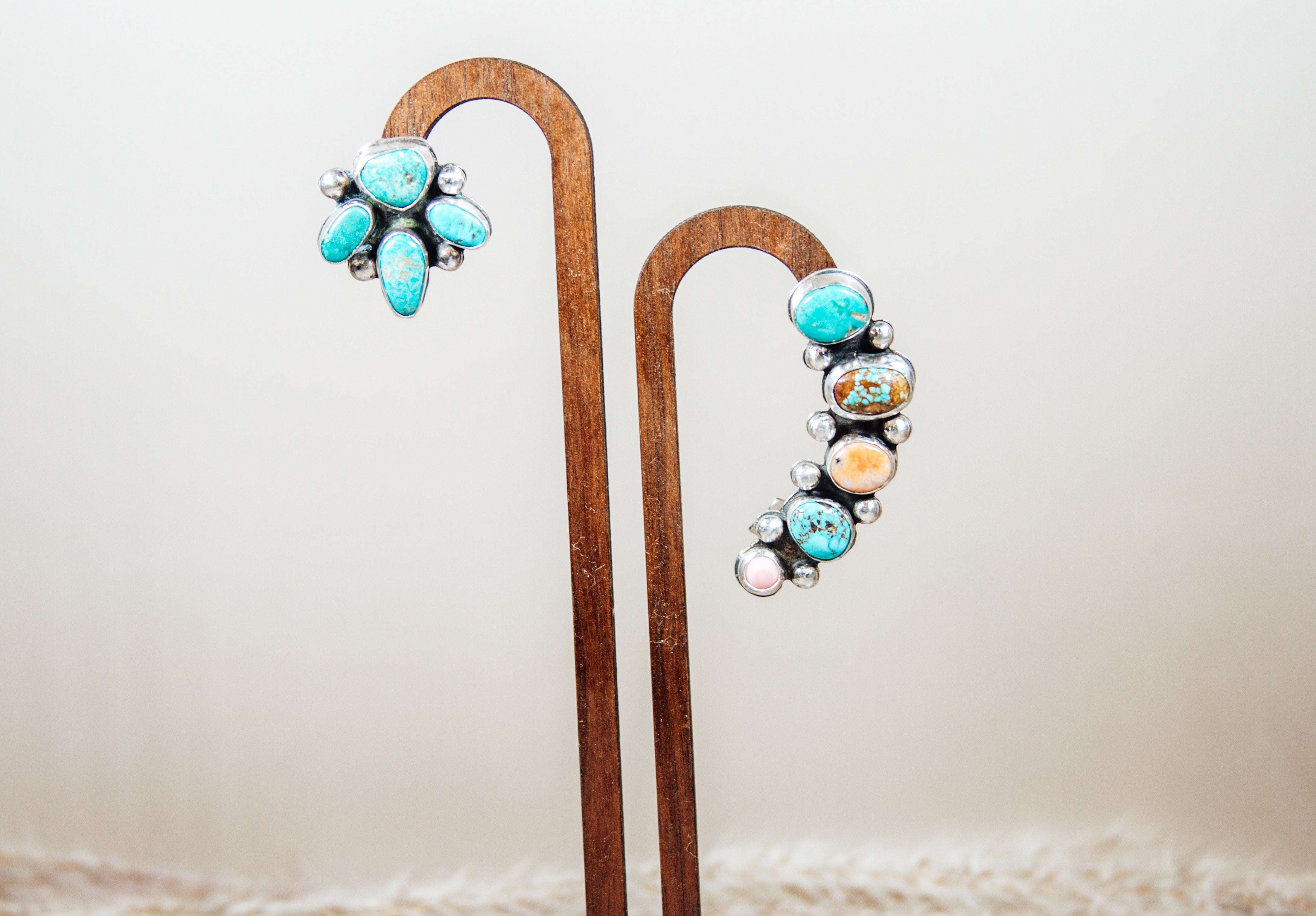Handmade Cuff and Stud Earrings Hubei Turquoise, Royston, Jasper, Pink Conch