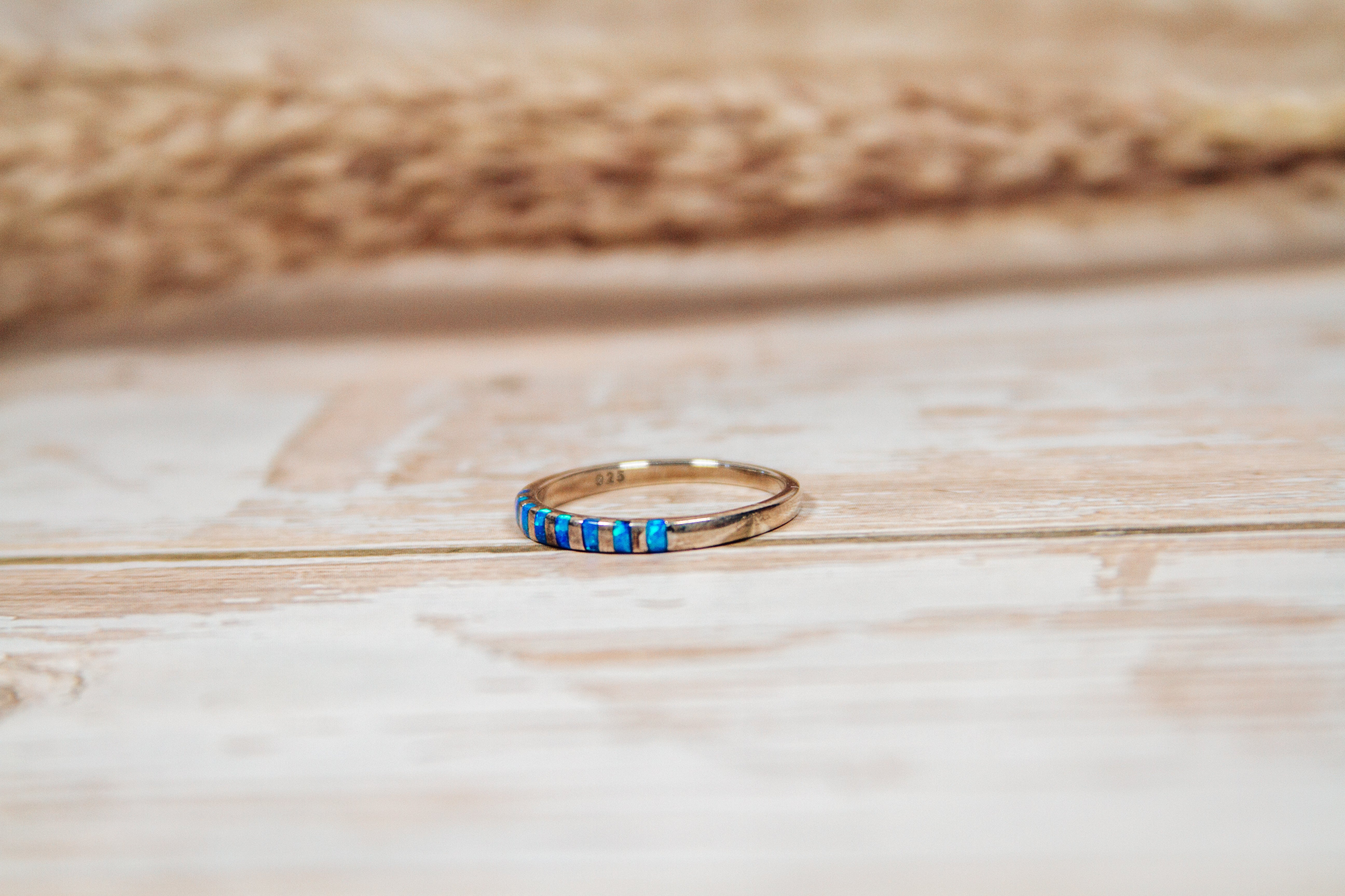 Zuni Lab Opal Inlay Sterling Silver Band Size 7