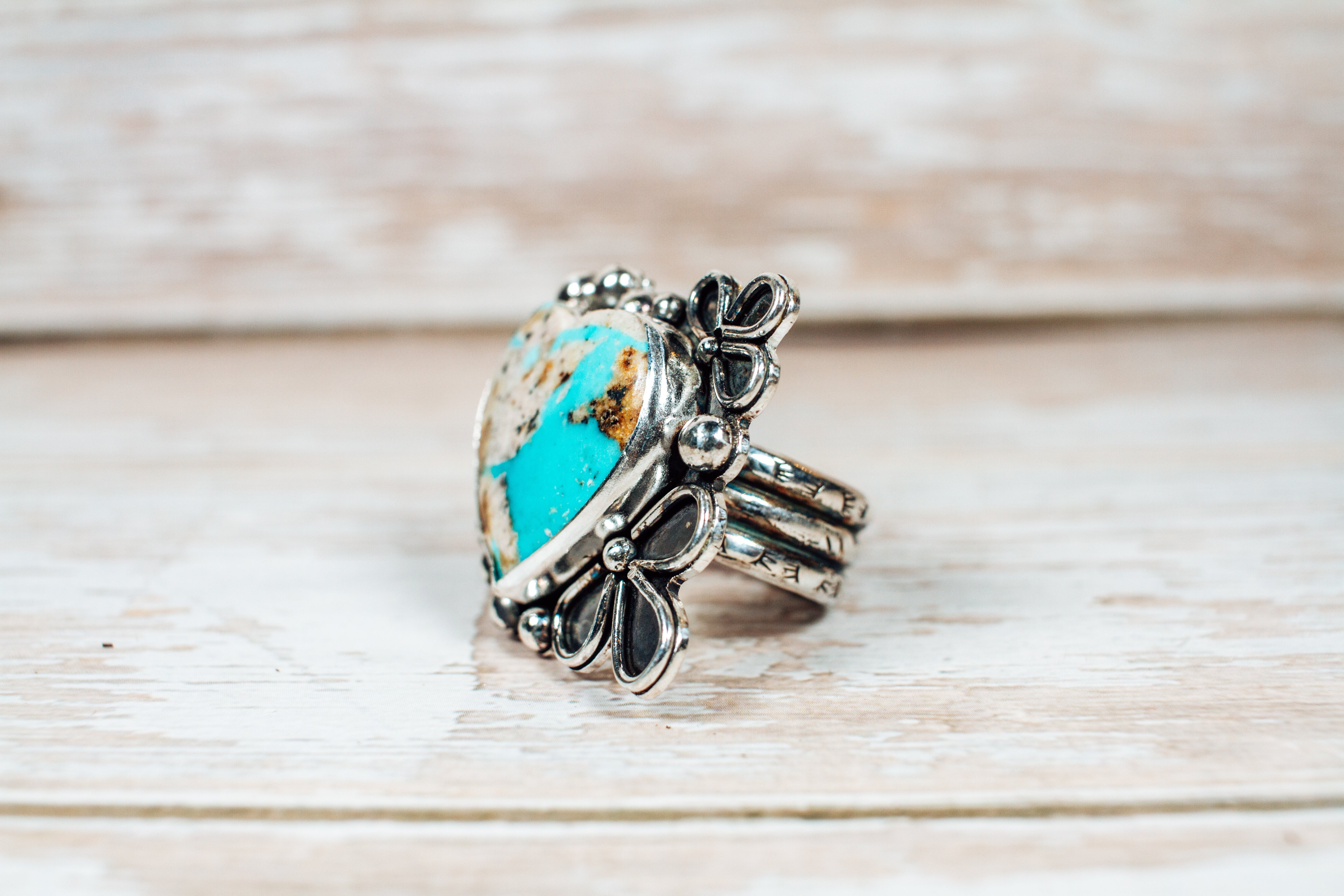 Handmade Kingman Turquoise Heart Sterling Silver Triple Band Ring Size 8.25