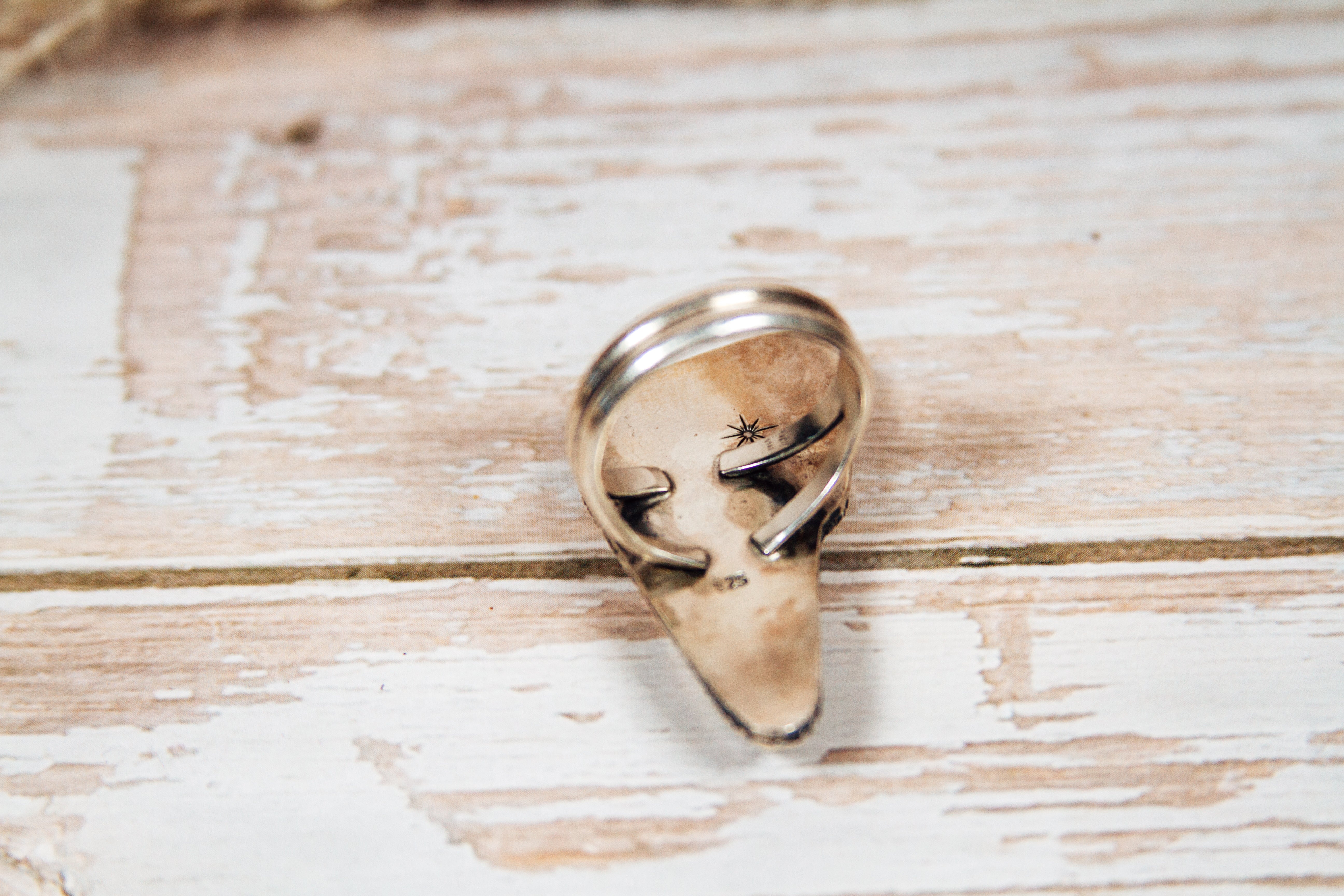 White Buffalo Lightning Sterling Silver Ring size 8.75