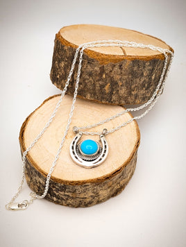 Navajo Turquoise Horseshoe Necklace - Sterling Silver - 17"