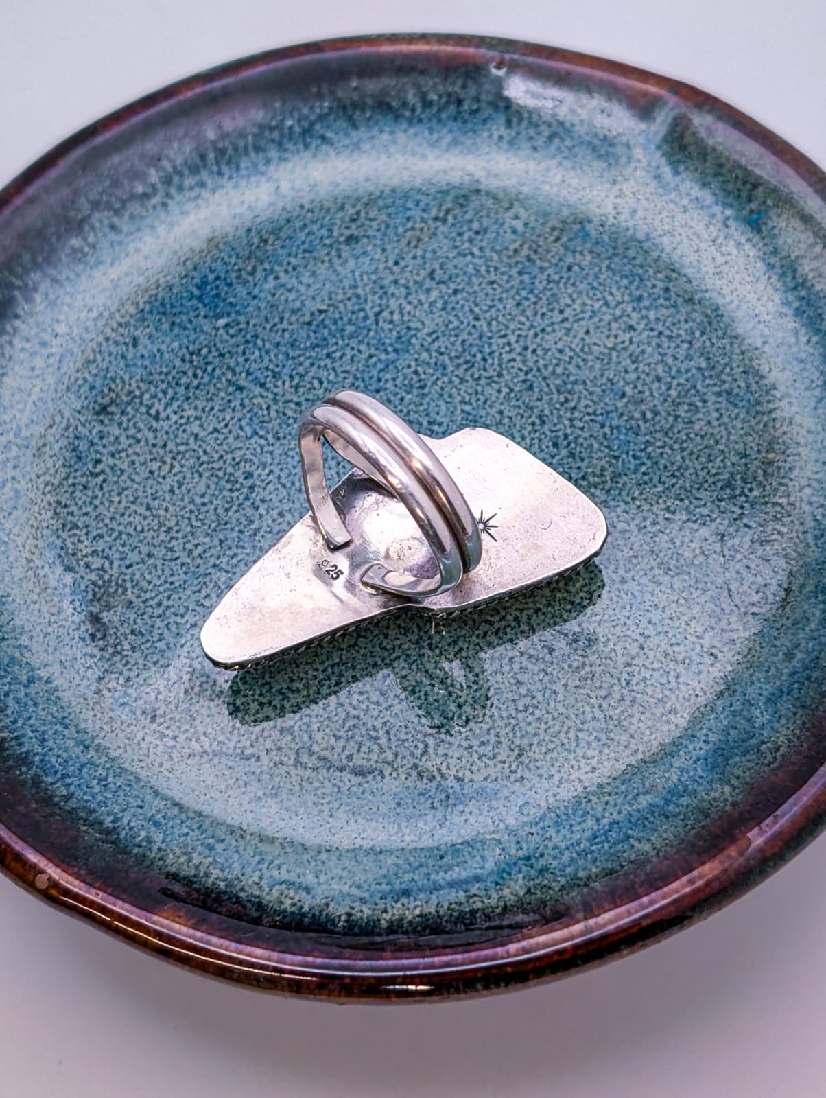 White Buffalo Lightning Sterling Silver Ring size 8.75